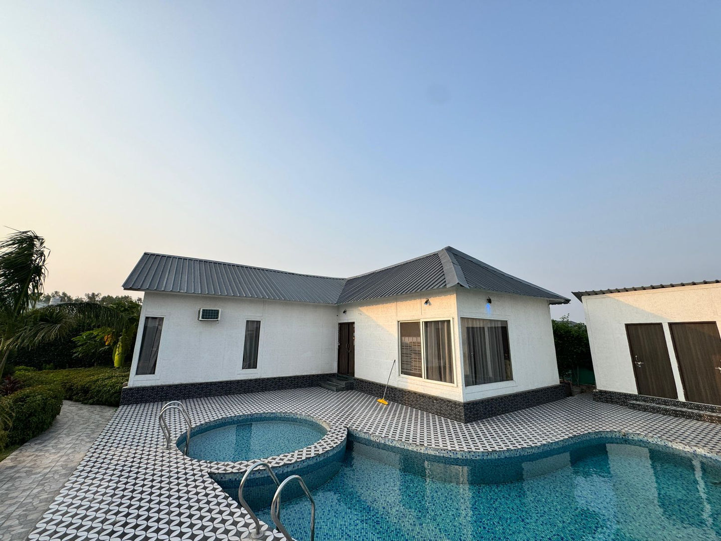 CHAUDHARY FARM HOUSE 24🏡 (Noida)