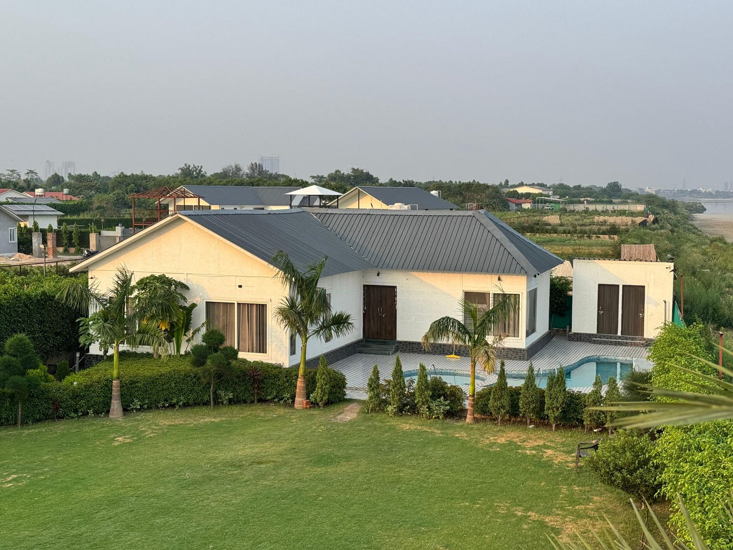 CHAUDHARY FARM HOUSE 24🏡 (Noida)
