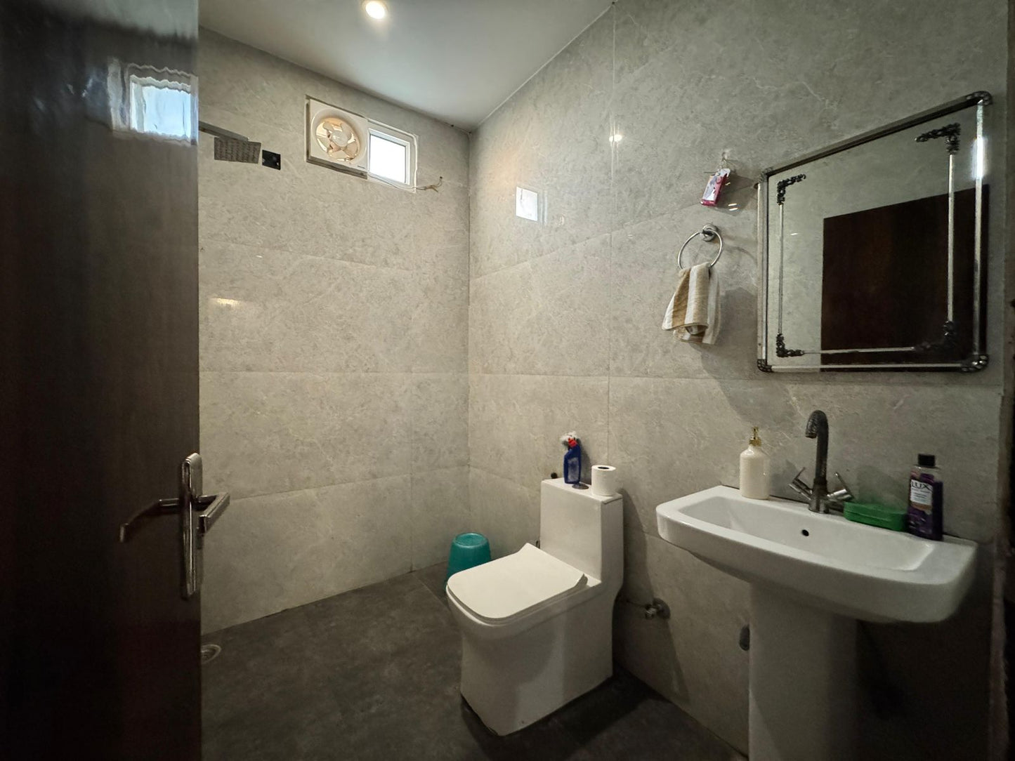 CHAUDHARY FARM HOUSE 24🏡 (Noida)